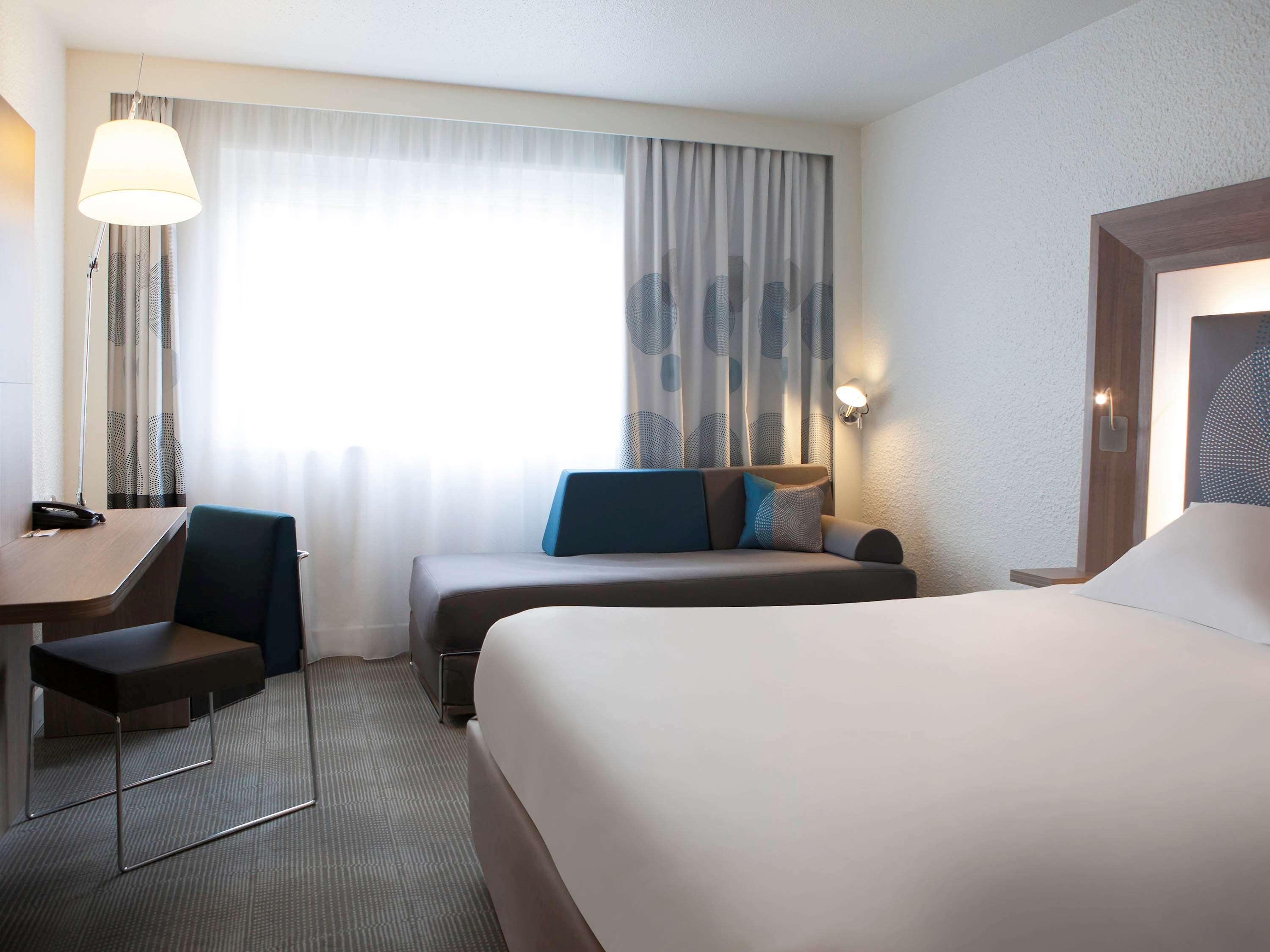 Novotel Fontainebleau Ury Екстер'єр фото